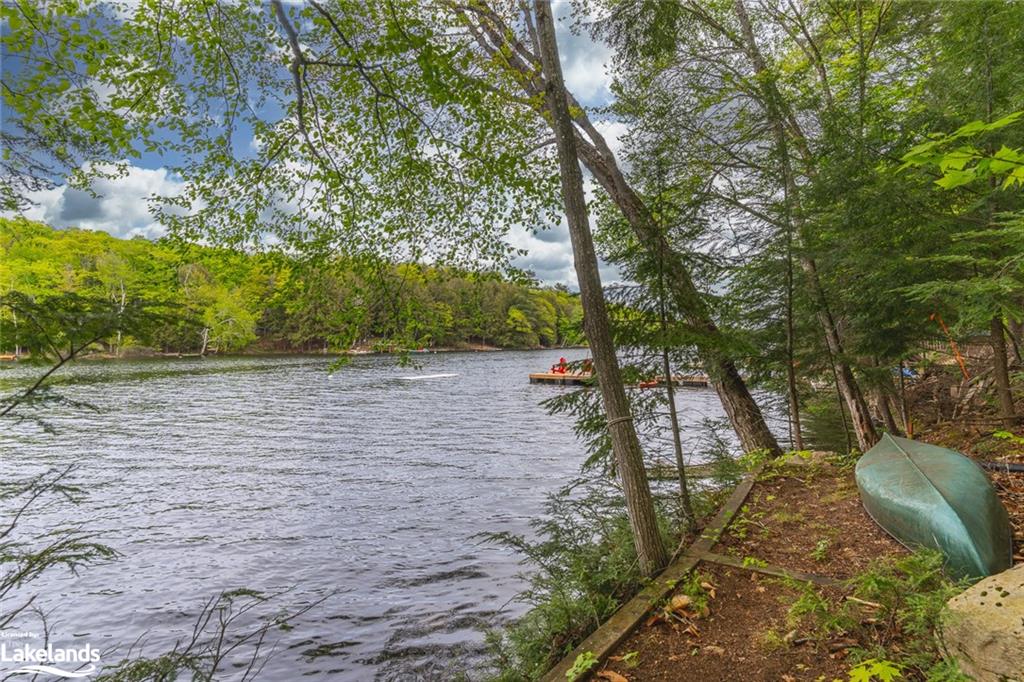 1063 MINK Road, Haliburton, Ontario, Canada