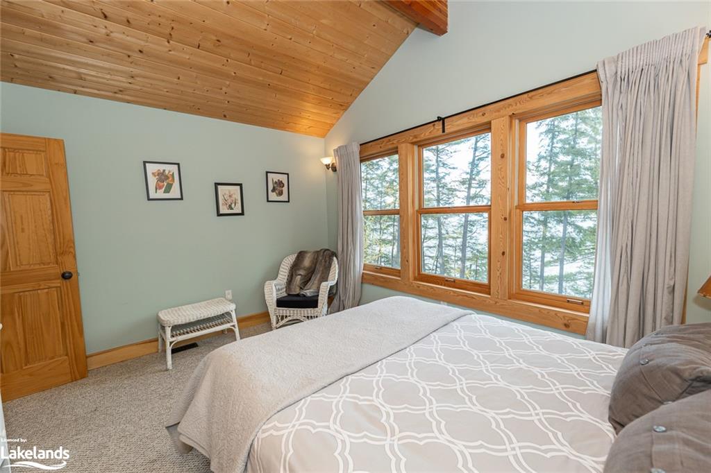 1998 WEST SHORE Road, Haliburton, Ontario, Canada