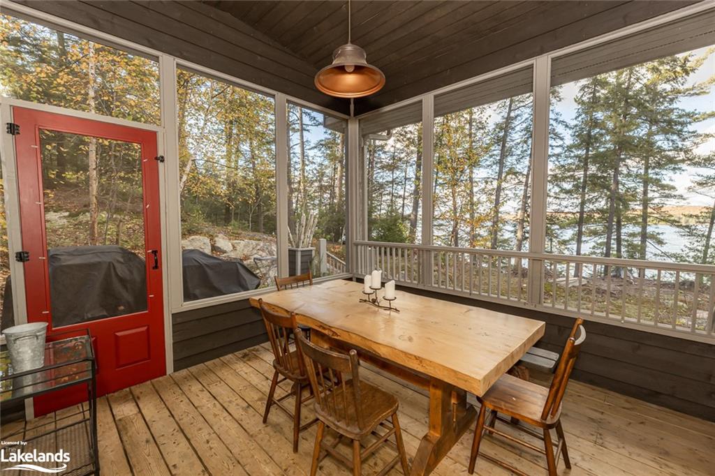 1998 WEST SHORE Road, Haliburton, Ontario, Canada