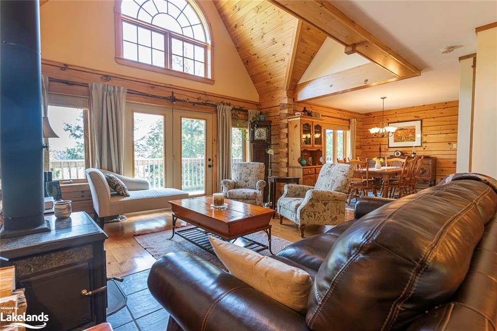 1047 LAND Road, Haliburton, Ontario, Canada