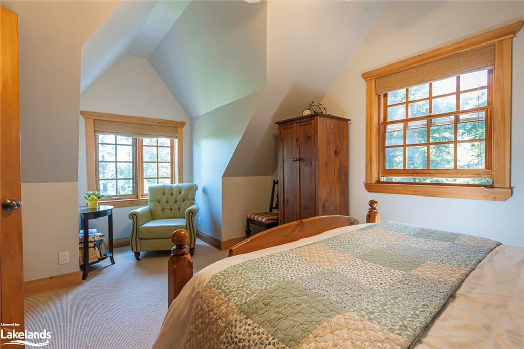 1047 LAND Road, Haliburton, Ontario, Canada