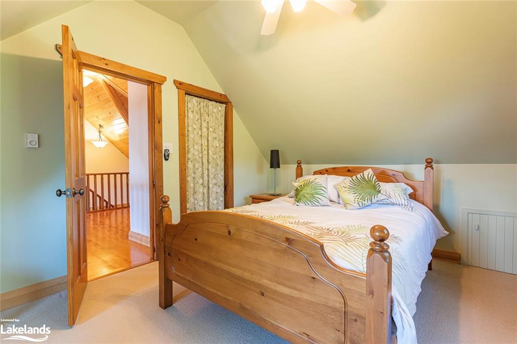 1047 LAND Road, Haliburton, Ontario, Canada