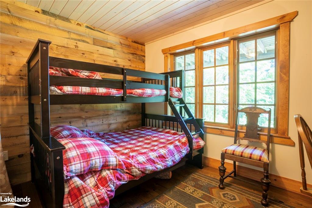 1047 LAND Road, Haliburton, Ontario, Canada