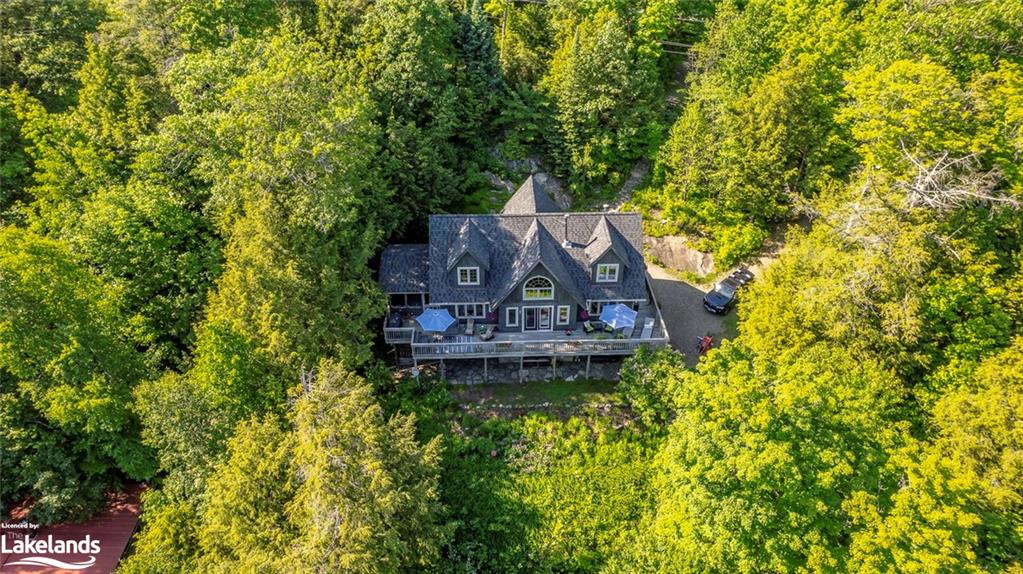 1047 LAND Road, Haliburton, Ontario, Canada