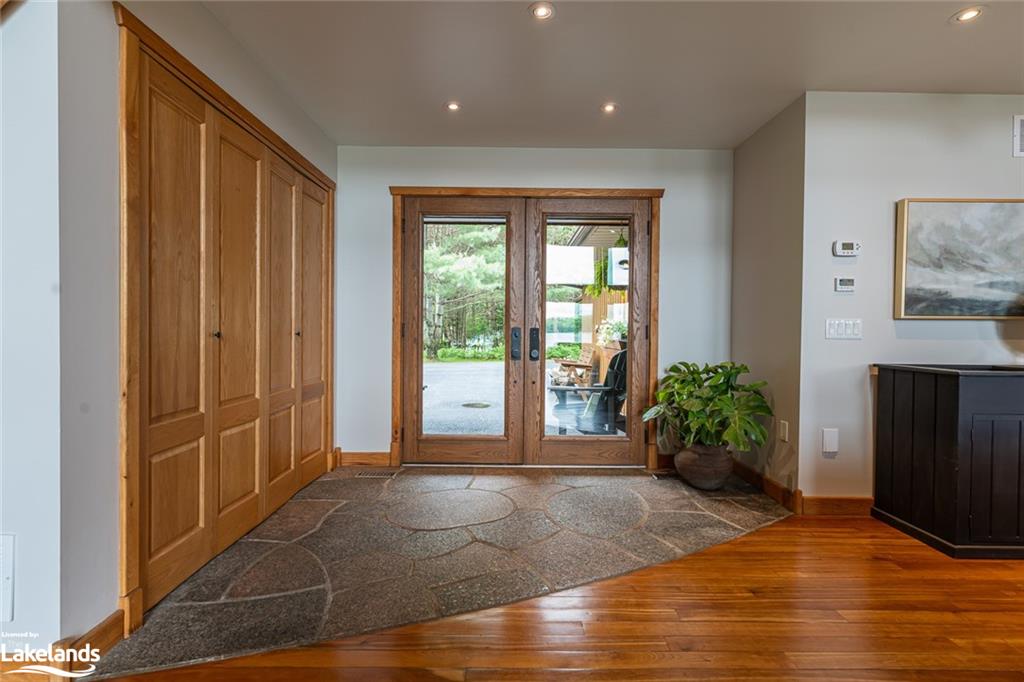 2631 KASHAGAWIGAMOG LAKE Road, Haliburton, Ontario, Canada