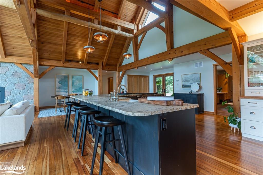 2631 KASHAGAWIGAMOG LAKE Road, Haliburton, Ontario, Canada