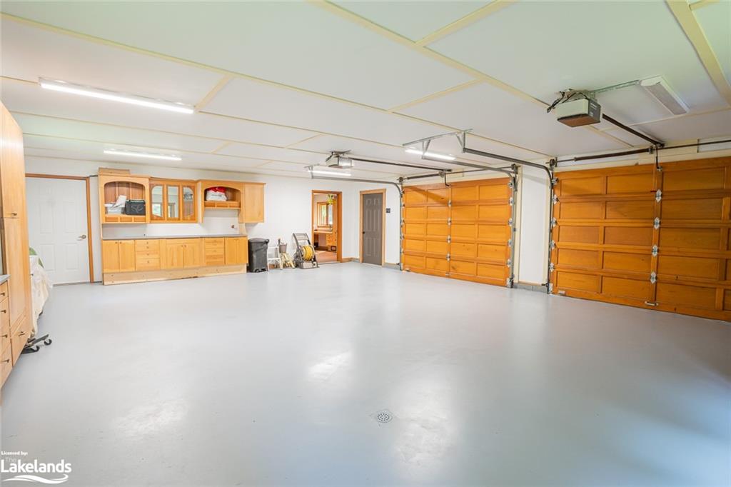 2631 KASHAGAWIGAMOG LAKE Road, Haliburton, Ontario, Canada