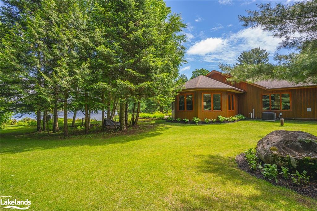 2631 KASHAGAWIGAMOG LAKE Road, Haliburton, Ontario, Canada