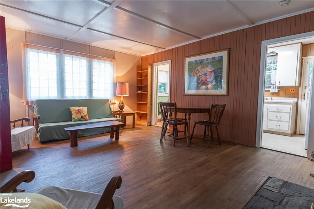2631 KASHAGAWIGAMOG LAKE Road, Haliburton, Ontario, Canada