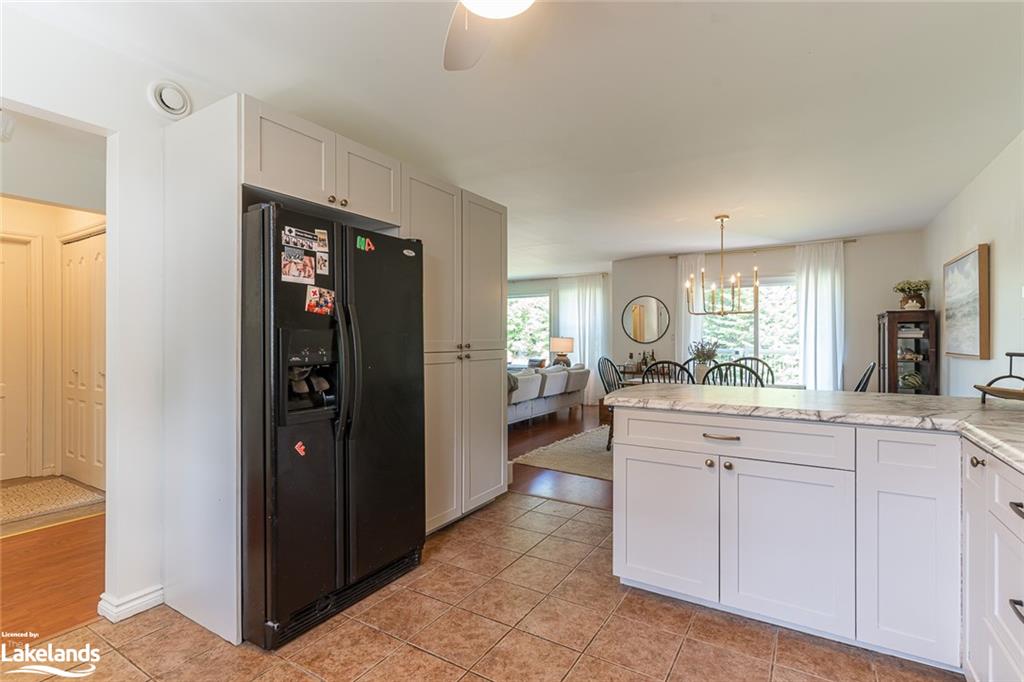 47 FARMCREST Avenue, Haliburton, Ontario, Canada