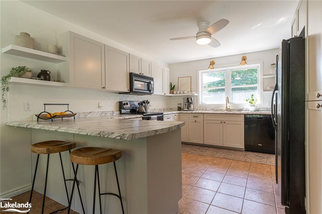 47 FARMCREST Avenue, Haliburton, Ontario, Canada