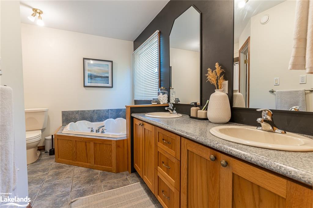 47 FARMCREST Avenue, Haliburton, Ontario, Canada