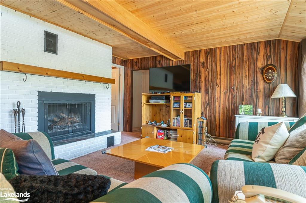 1253 SULLIVAN Drive, Haliburton, Ontario, Canada