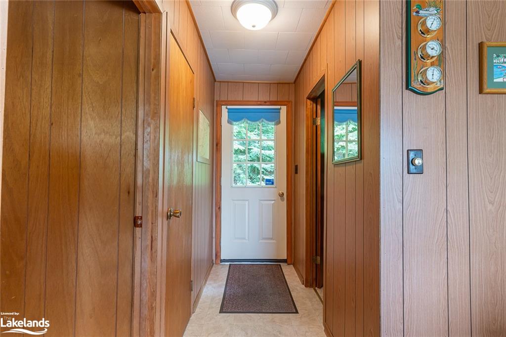 1116 BIRCH NARROWS Road, Haliburton, Ontario, Canada