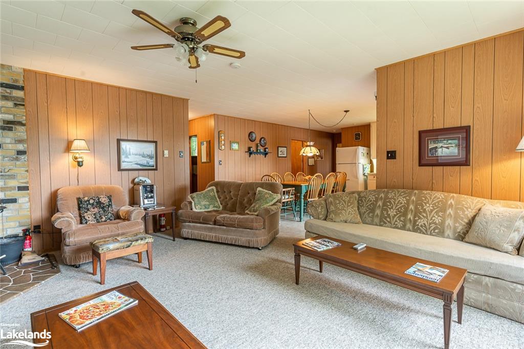 1116 BIRCH NARROWS Road, Haliburton, Ontario, Canada