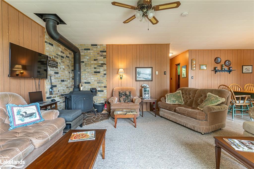 1116 BIRCH NARROWS Road, Haliburton, Ontario, Canada