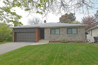 65 Decarie Circ, Toronto Ontario, Canada
