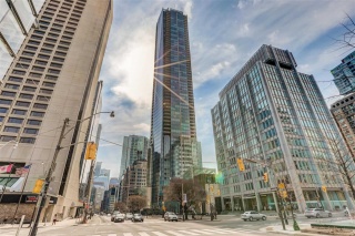 180 University Ave, Toronto Ontario, Canada