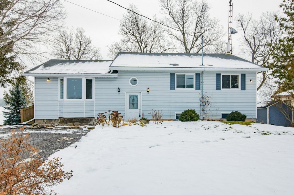 367 RED CEDAR POINT Road, Stone Mills Ontario, Canada