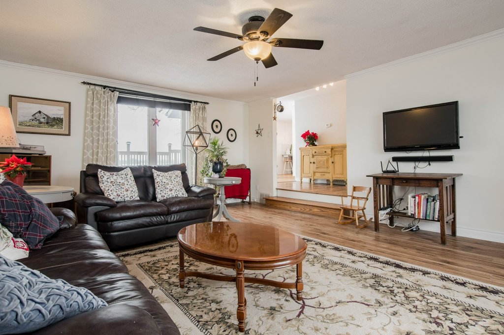 367 RED CEDAR POINT Road, Stone Mills Ontario, Canada