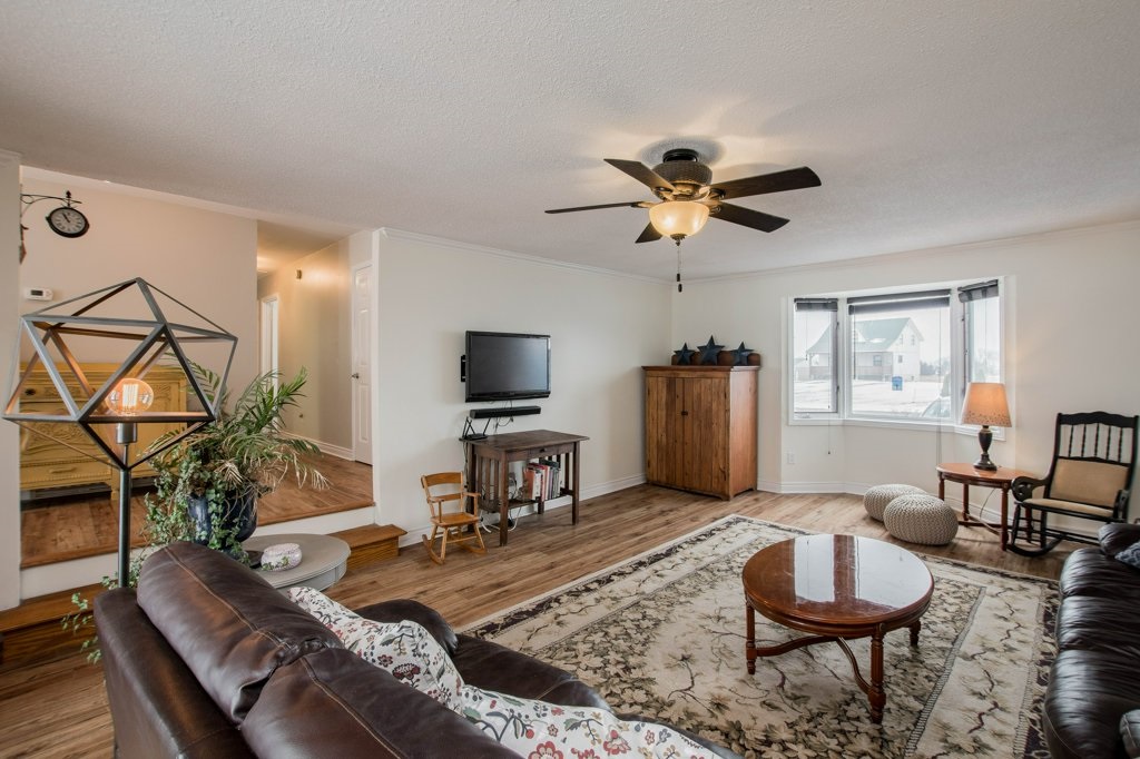 367 RED CEDAR POINT Road, Stone Mills Ontario, Canada