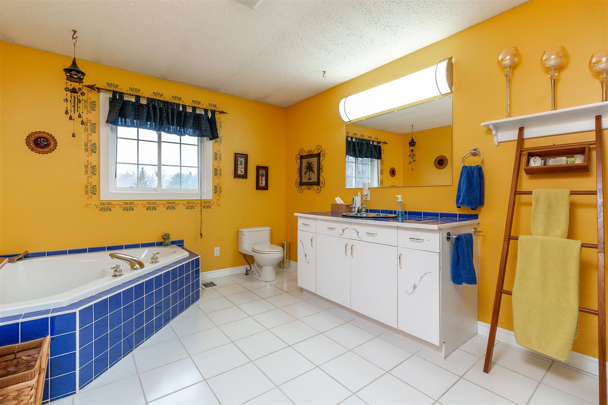 1086 Moon Road, Godfrey Ontario, Canada