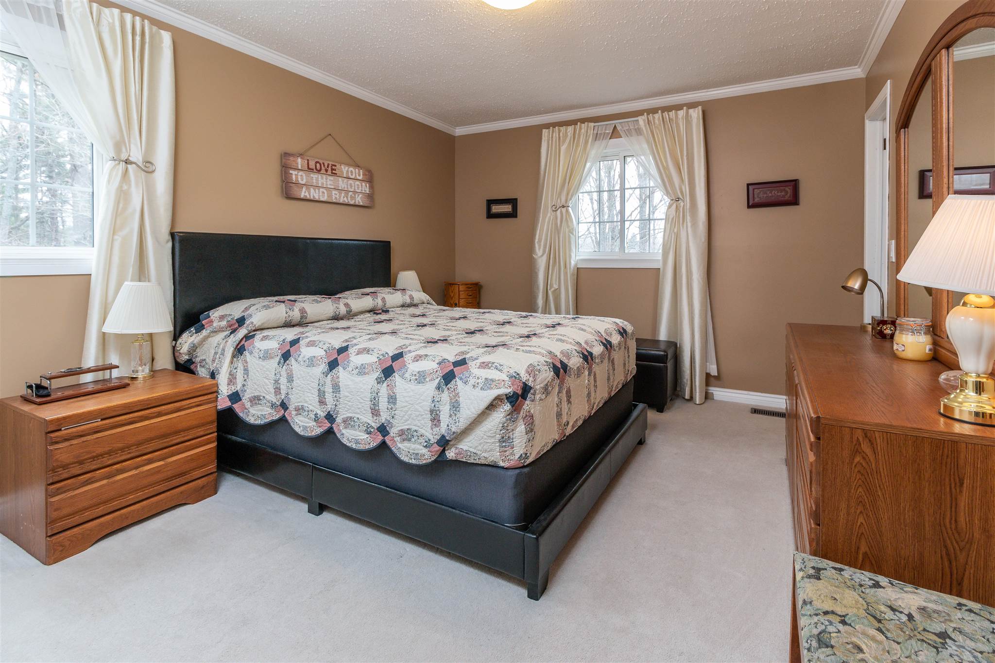 1086 Moon Road, Godfrey Ontario, Canada