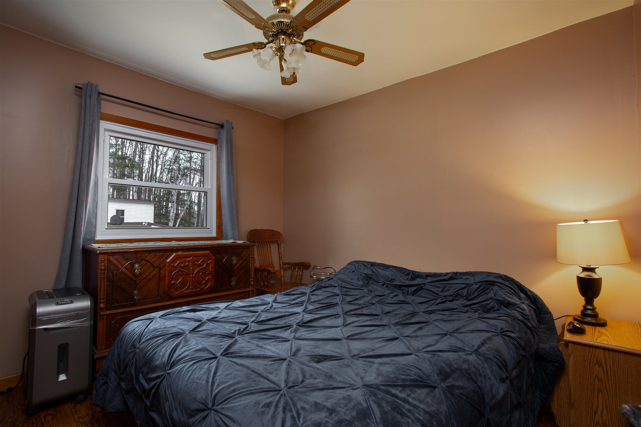 5677 Bedford Road, Sydenham Ontario, Canada