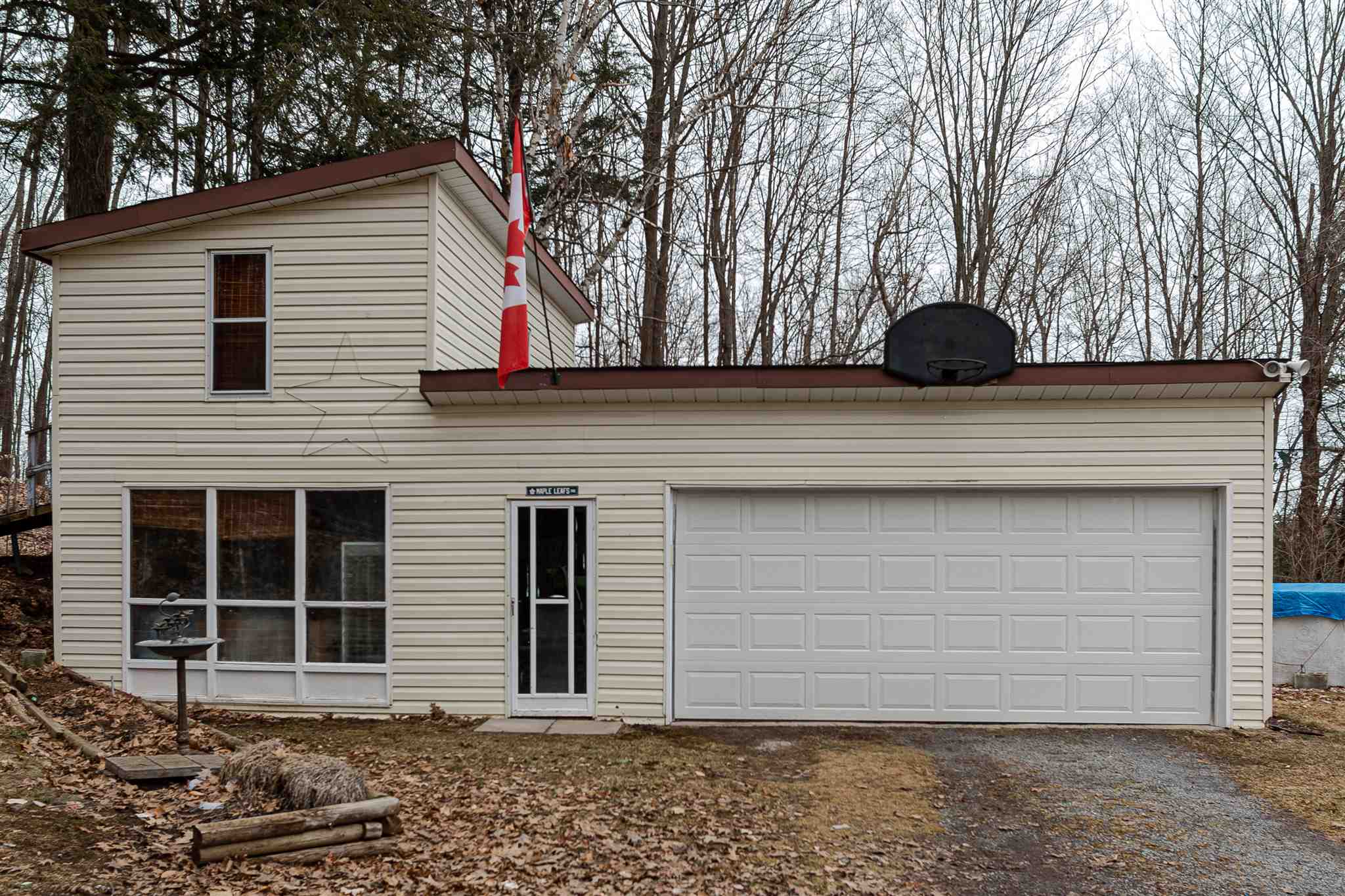 5677 Bedford Road, Sydenham Ontario, Canada