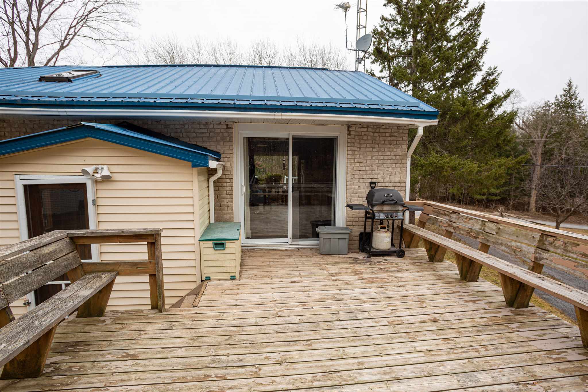 5677 Bedford Road, Sydenham Ontario, Canada