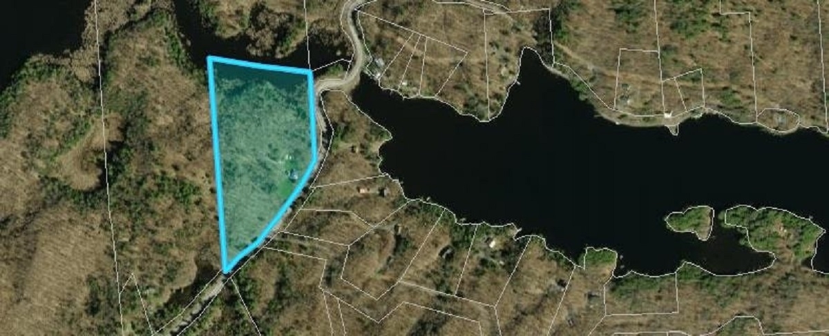 5677 Bedford Road, Sydenham Ontario, Canada