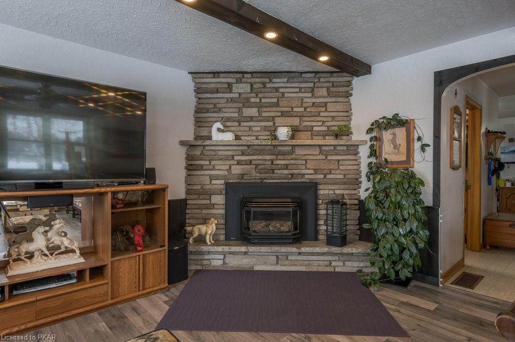 365 LILY LAKE Road, Selwyn, Ontario, Canada