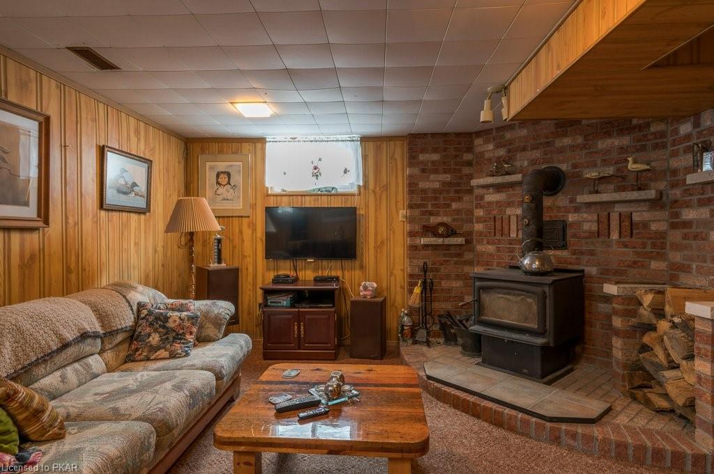 365 LILY LAKE Road, Selwyn, Ontario, Canada