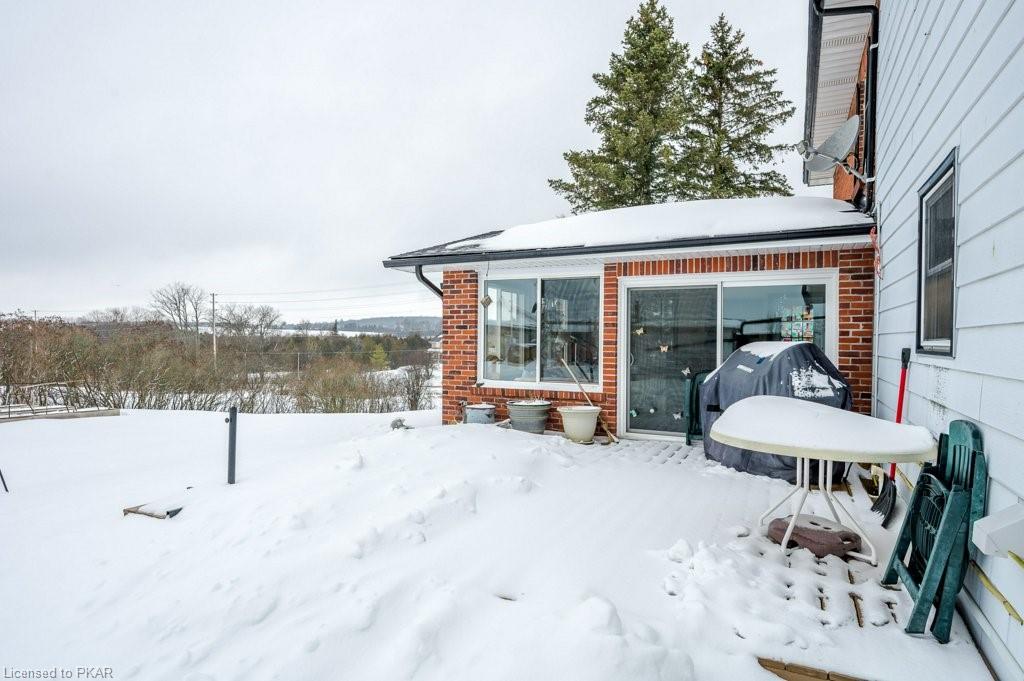 365 LILY LAKE Road, Selwyn, Ontario, Canada