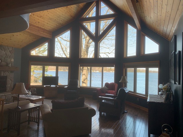 1440 Eastview Dr, Ennismore, Ontario, Canada