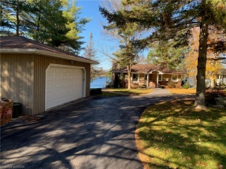 59 Lakeshore Boulevard, Ennismore Ontario