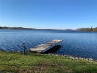 59 Lakeshore Boulevard, Ennismore Ontario