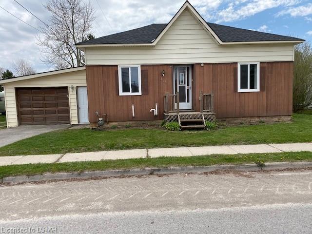 121 ALICE Street, Lucan Ontario, Canada