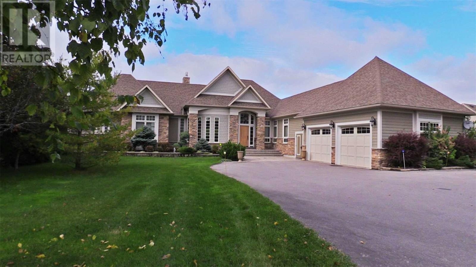 39 ELYSIAN FIELDS, City of Kawartha Lakes, Ontario, Canada