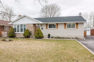 19 Smithfield Cres, Kingston Ontario, Canada
