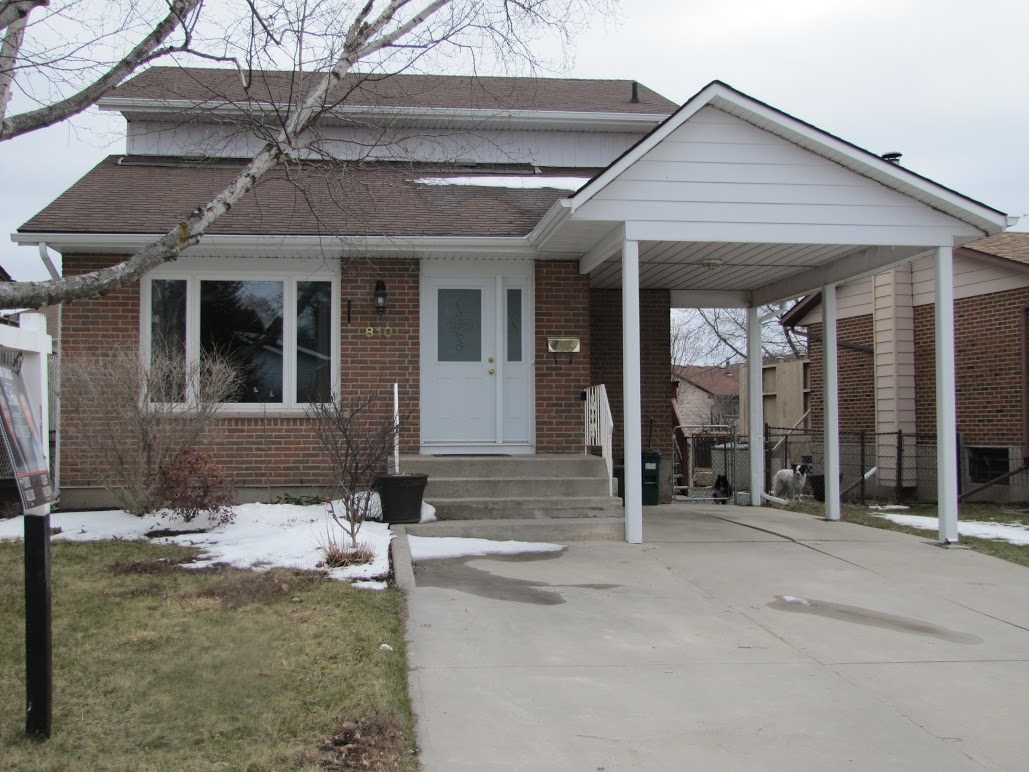 810 Old Colony Road, Kingston Ontario, Canada
