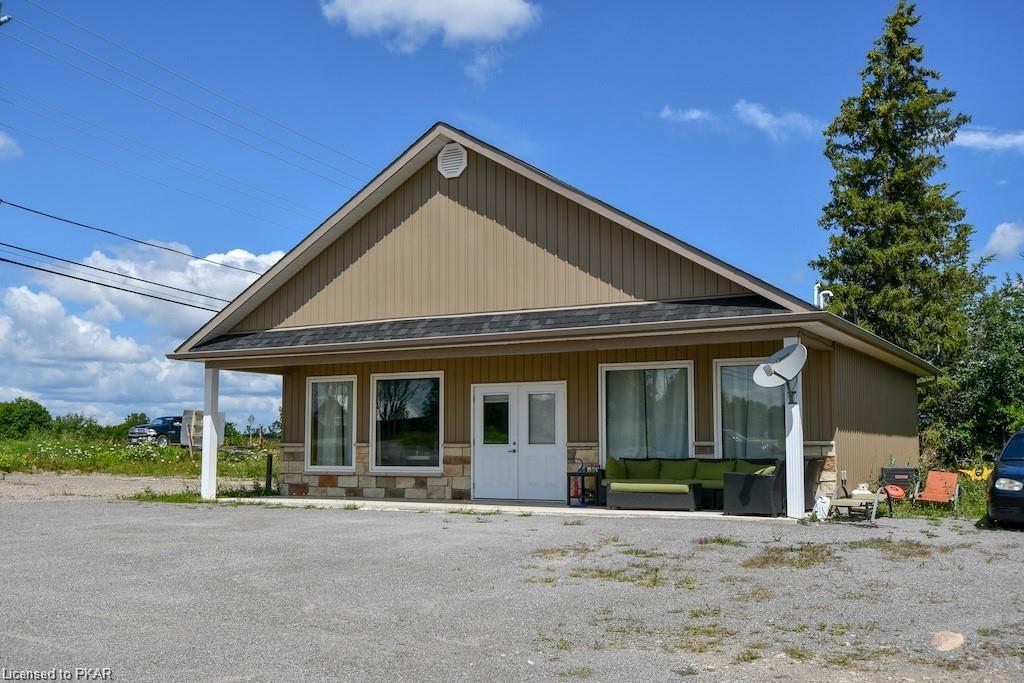 2940 LAKEFIELD Road, Lakefield Ontario, Canada