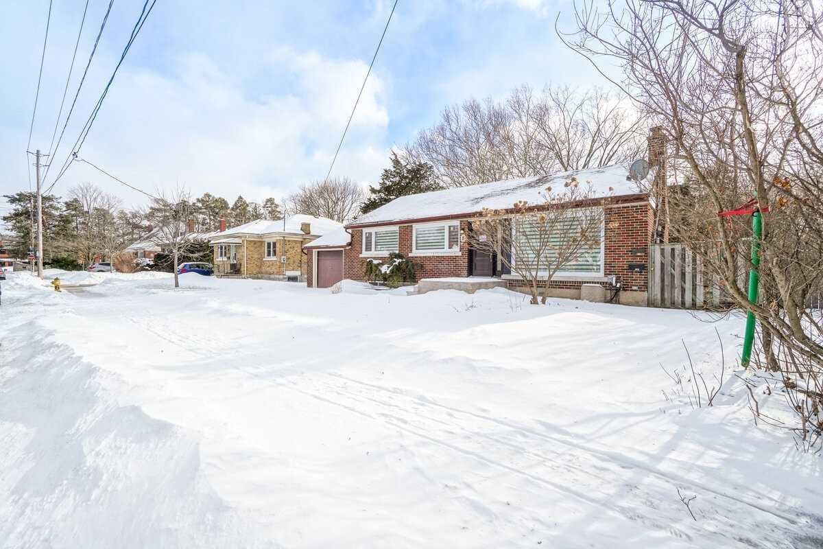 8 Marlborough Rd, Guelph Ontario, Canada