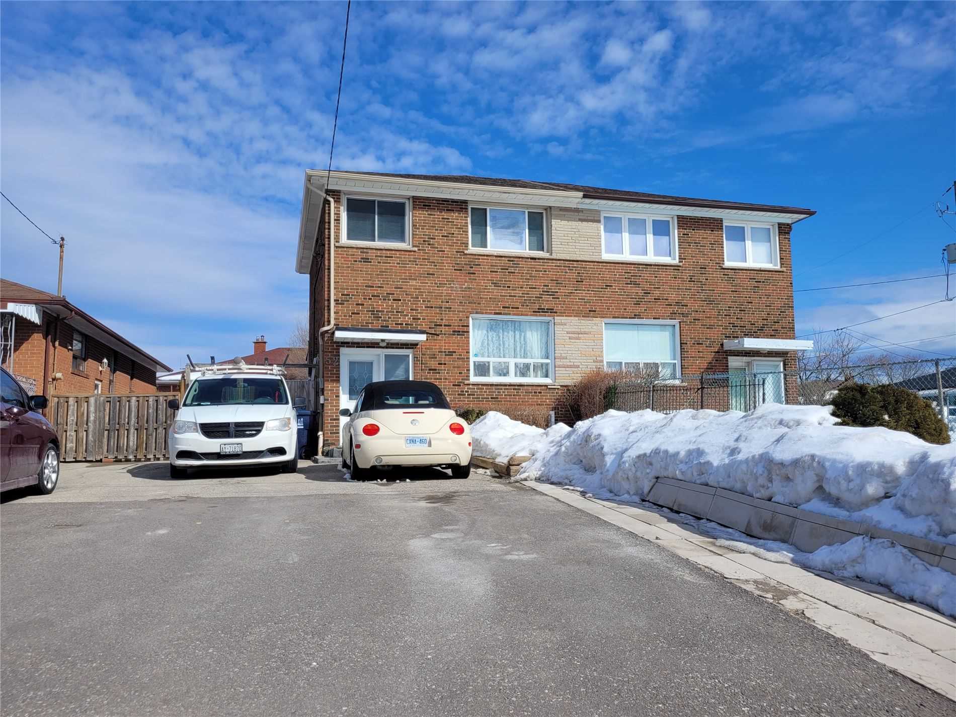52 Snowood Crt, Toronto Ontario, Canada