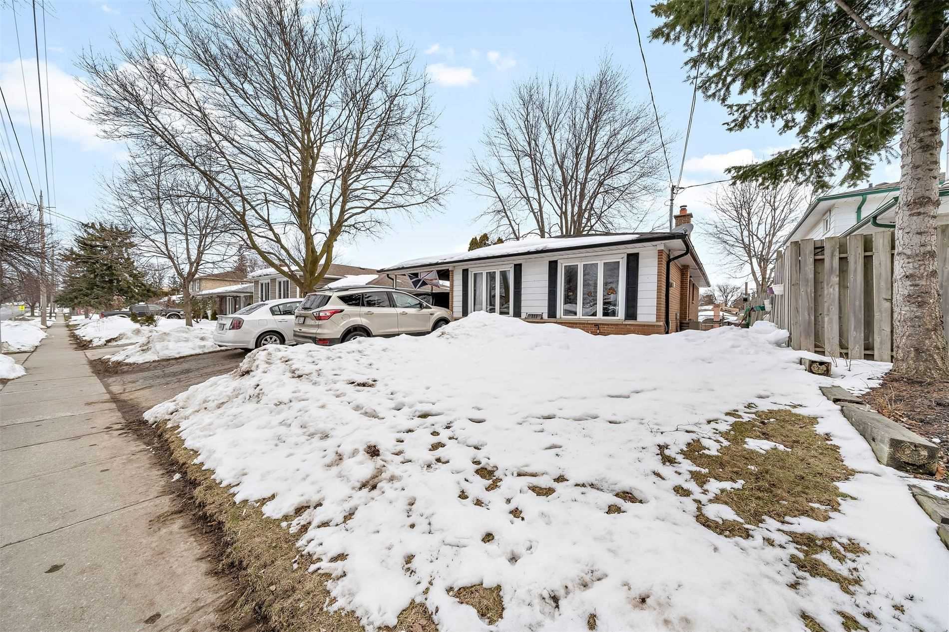 111 Mountainview Rd S, Halton Hills Ontario, Canada