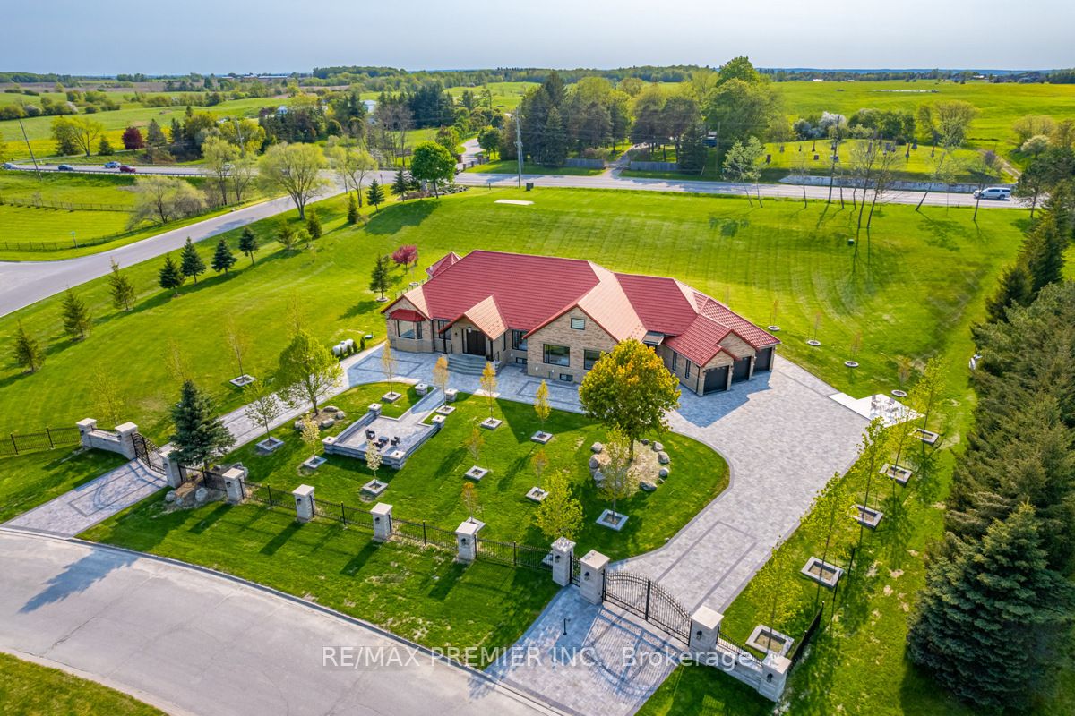 4 Loch Erne Lane, King Ontario, Canada