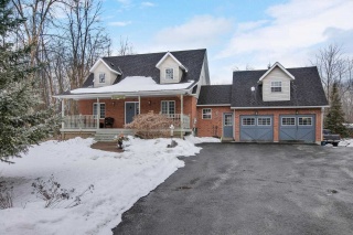 27168 Civic Centre Rd, Georgina Ontario, Canada