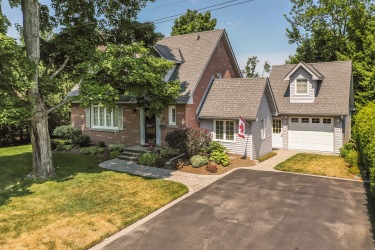 916 Valleyview Drive, Peterborough Ontario, Canada