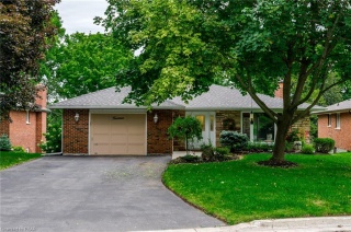 14 MONTAGUE Court, Peterborough Ontario, Canada