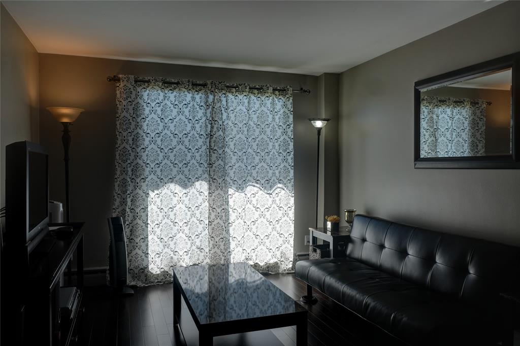 10 DERBY Unit# 107, Sarnia Ontario, Canada
